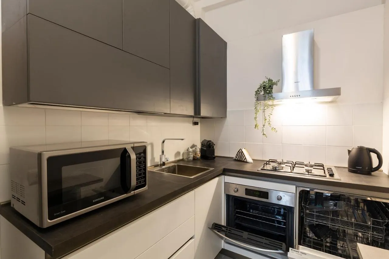 Apartamento Just Home Sant'Agostino Milão