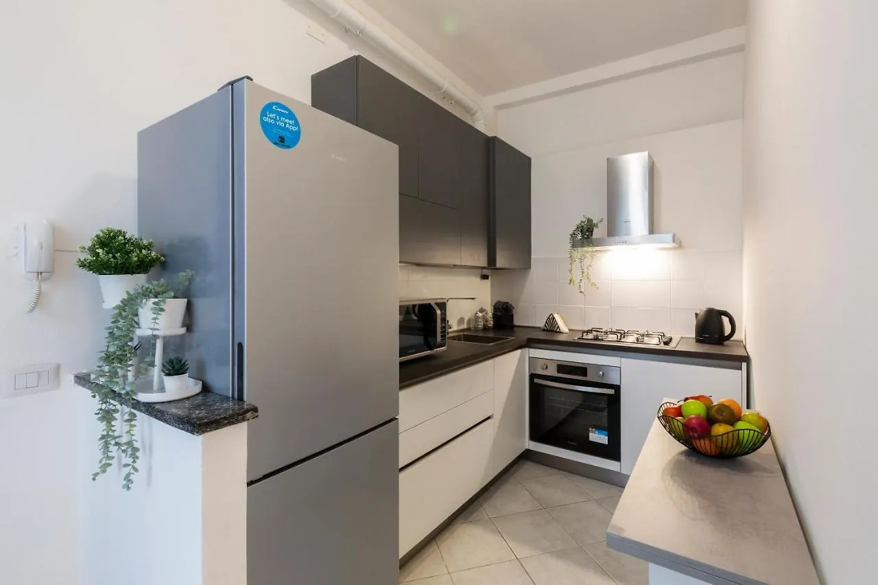 Just Home Sant'Agostino Milan Apartment