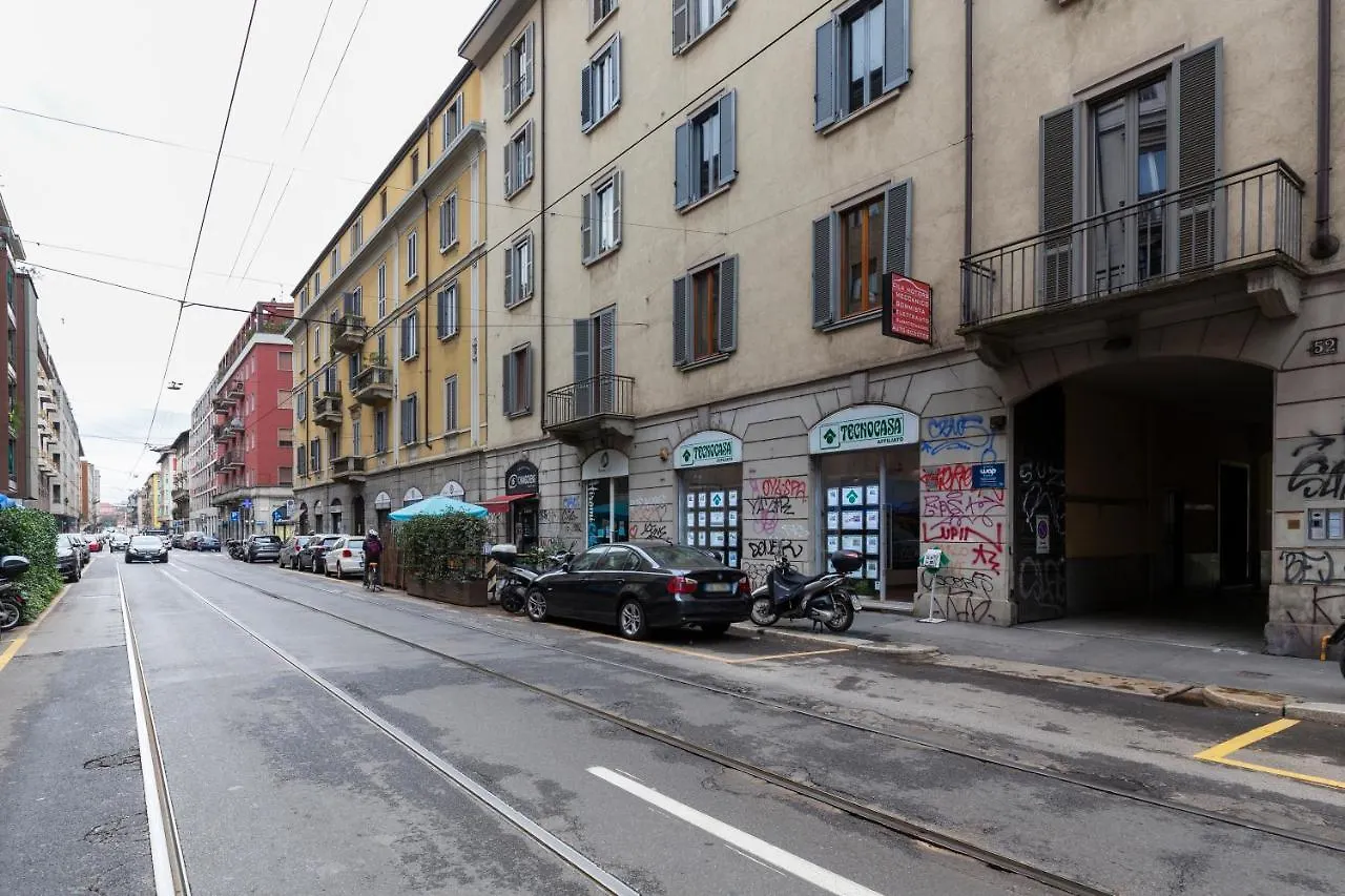 Apartment Just Home Sant'Agostino Milan Italy