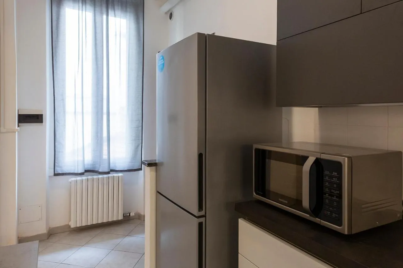 Apartment Just Home Sant'Agostino Milan